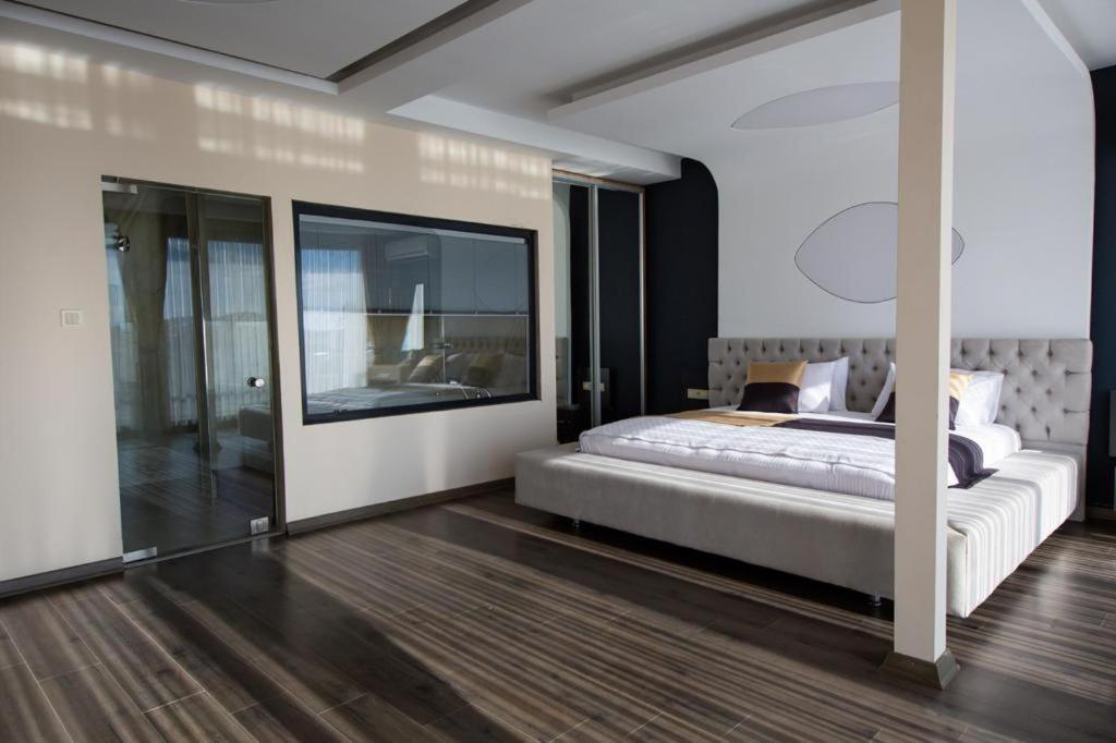 Carpe Diem Hotel Ayvalik Ngoại thất bức ảnh