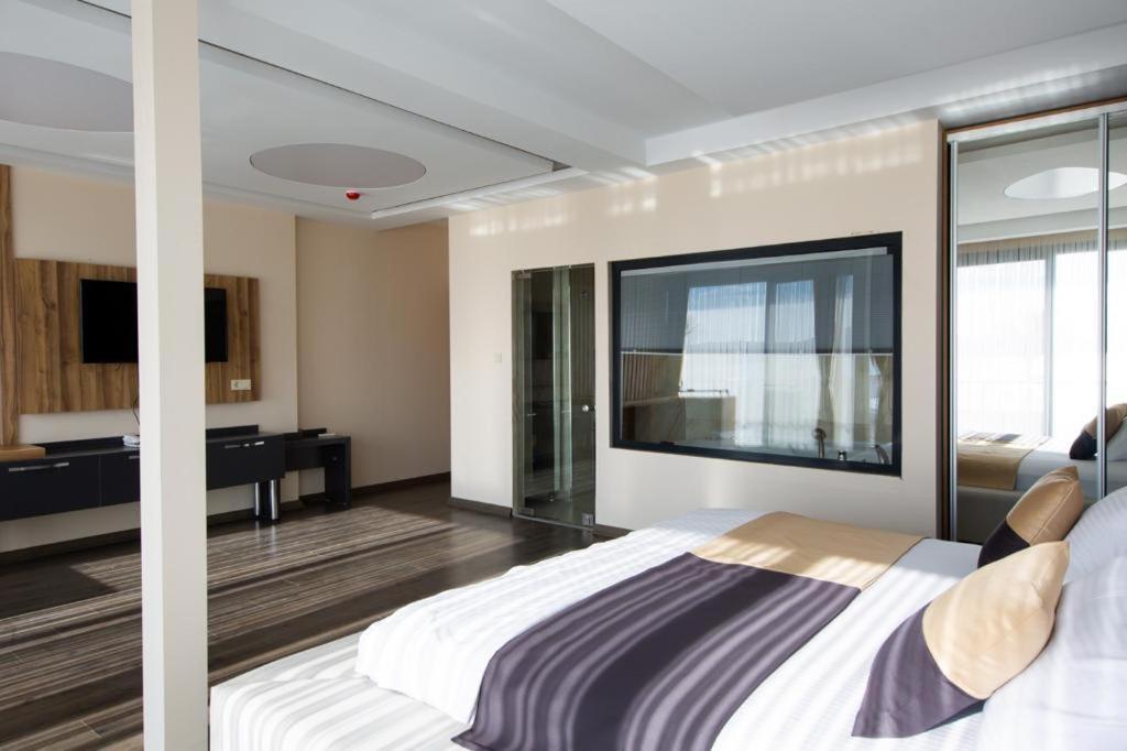 Carpe Diem Hotel Ayvalik Ngoại thất bức ảnh
